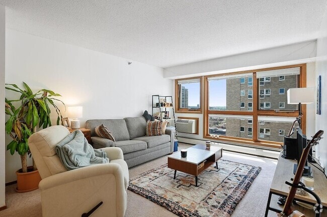 Building Photo - 433 S 7th St Rental