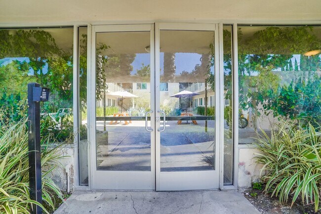4024 Ursula Ave