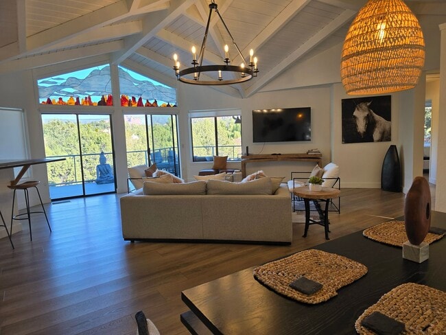 Photo - 2269RR-Upper Level Unidad 1