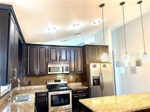 Photo - 13602 Glasser Ave