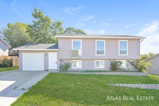 Building Photo - 9936 Fillmore St Rental