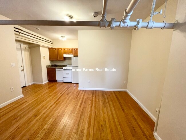 Building Photo - 20 Bay State Rd Unit 41 BAY STATE RD- #BR Rental