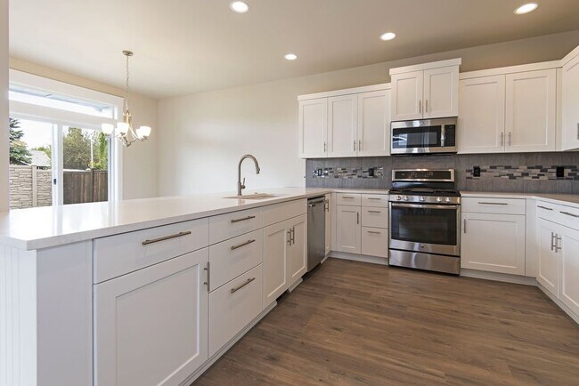 Photo - Beautiful Home near Old Mill District -613...