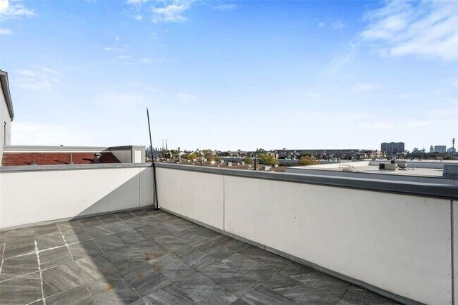 Photo - 6106 Clarkson Ln