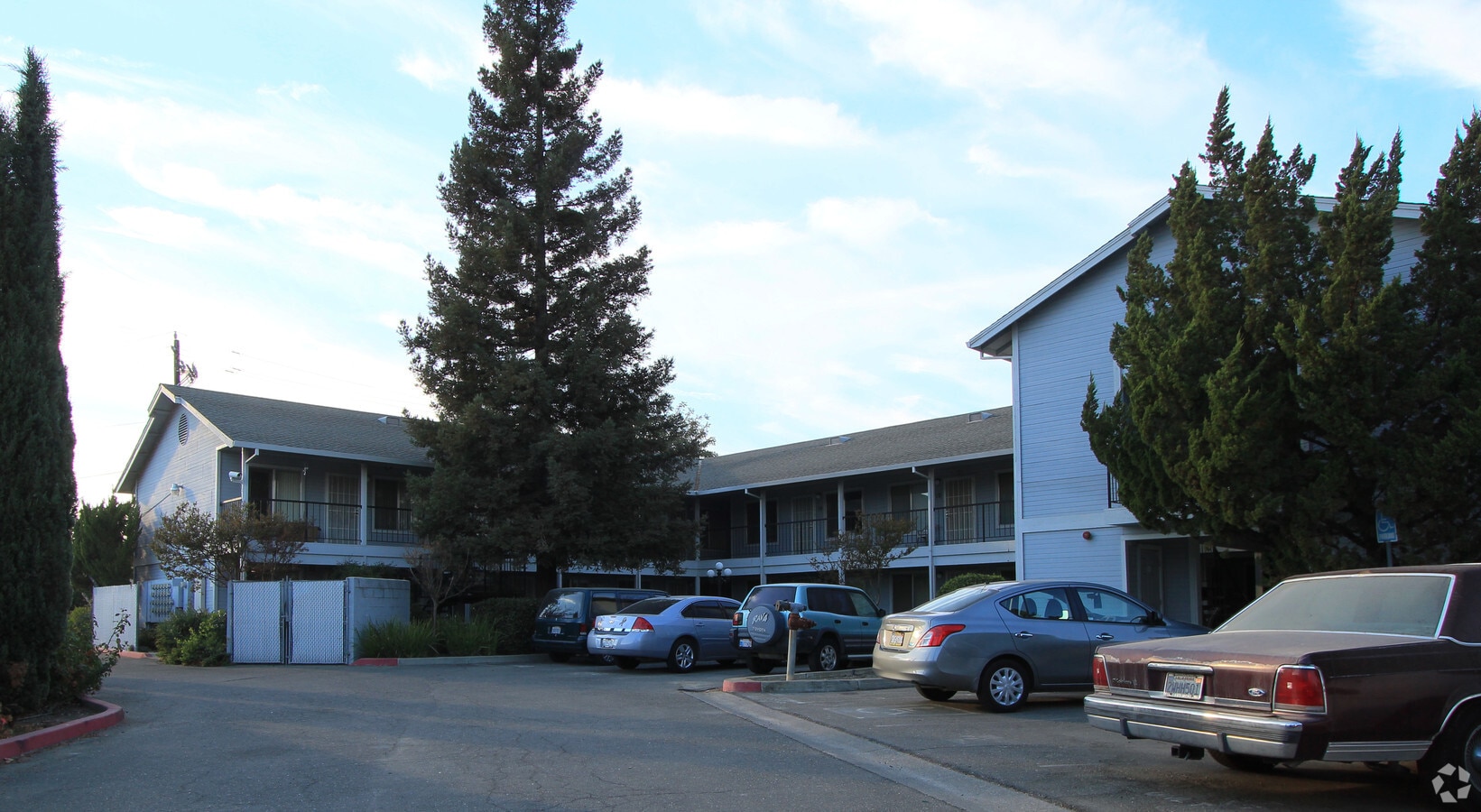 Photo - Knights Landing Harbor Apartments