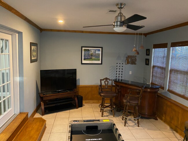 Photo - 2222 Woodland Ave