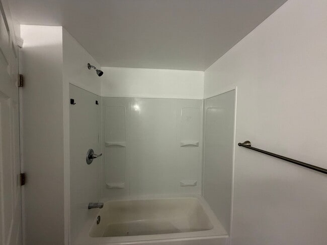 51 Butler Hill Rd Unit 6