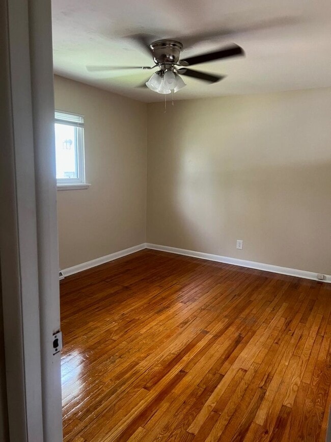 Photo - 2635-2637 S. Stewart Unit 2635