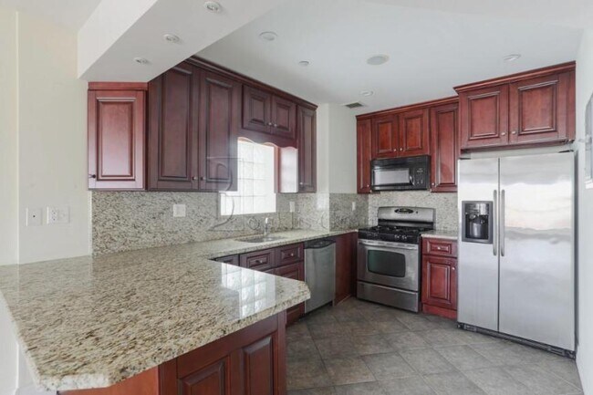 Photo - 1 bedroom in ASTORIA NY 11102 Unit 4
