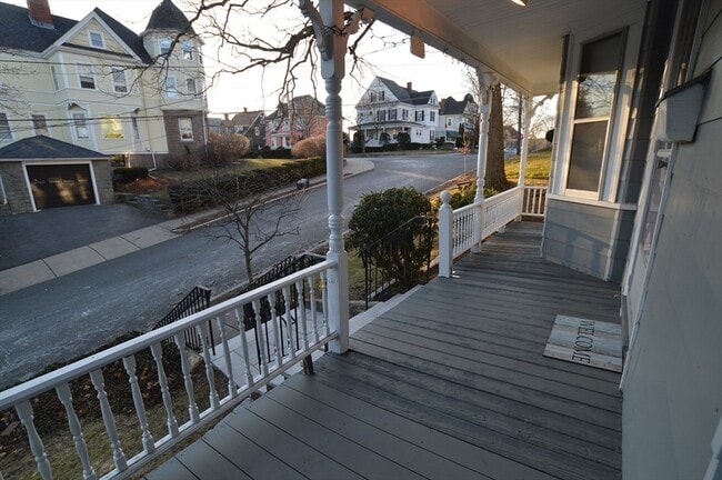 Photo - 84 Crescent Ave