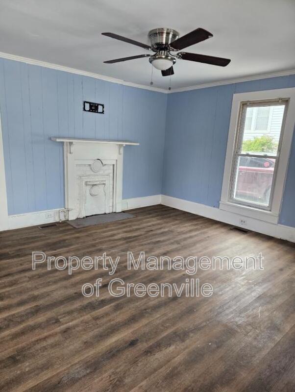 Photo - 504 S Main St Unit a