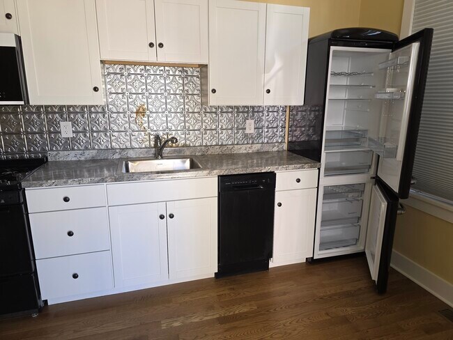kitchen - 4601 Corday Way Unit 4601 Corday