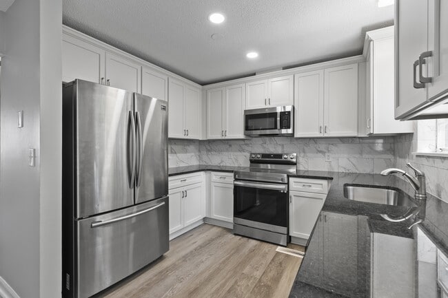 Photo - 814 N Gay St