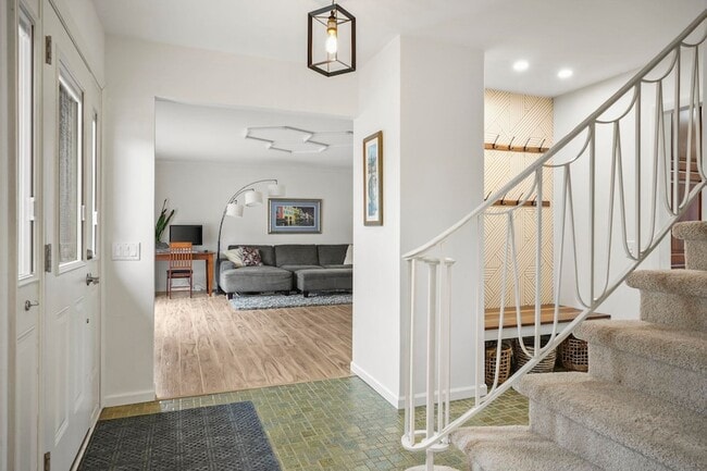 Photo - 310 Yosemite Trail