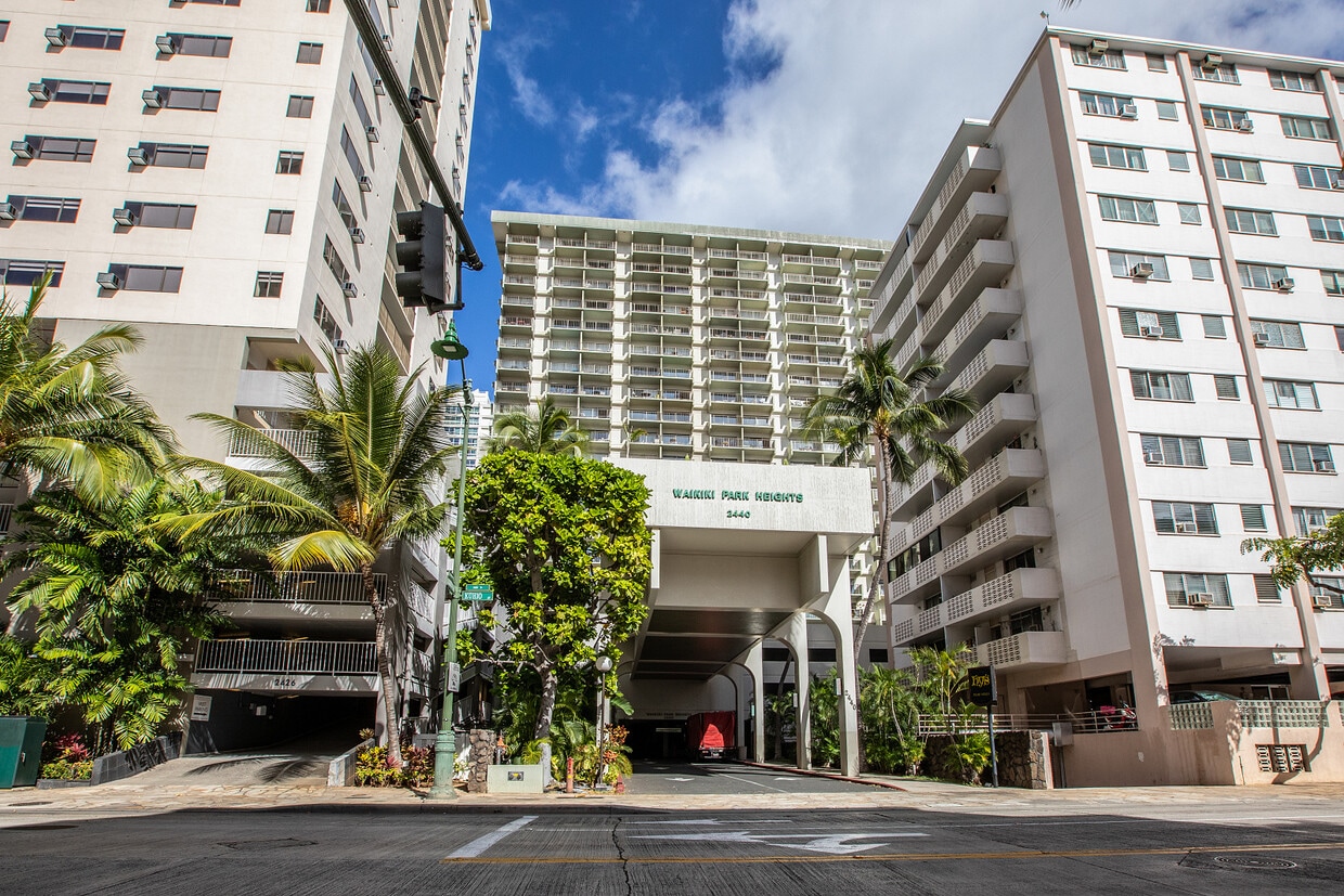 Photo - 2440 Kuhio Ave (Honolulu, HI)