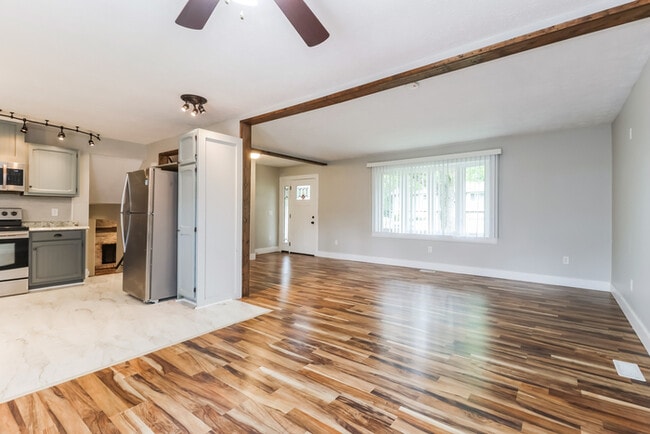 Photo - 140 Mason Ave