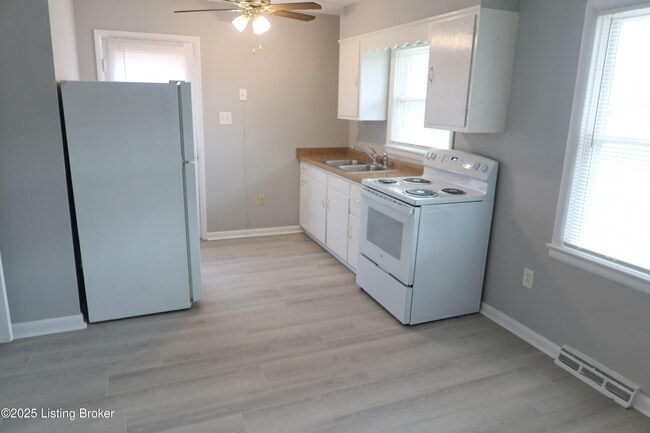 Photo - 4920 KY-1638 Unit B