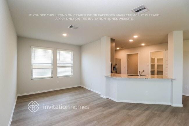 Photo - 10703 Sunlit St