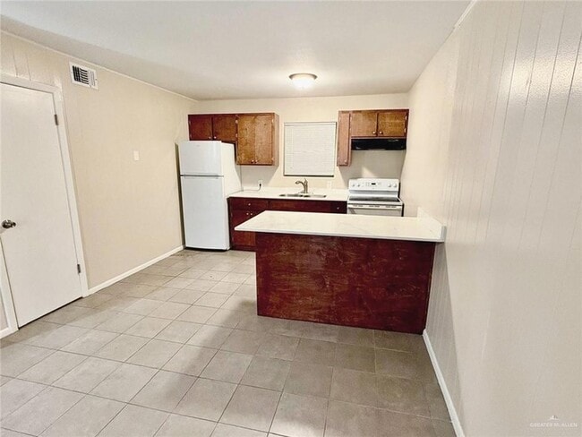 Photo - 3616 Harvey Dr W Unit 11