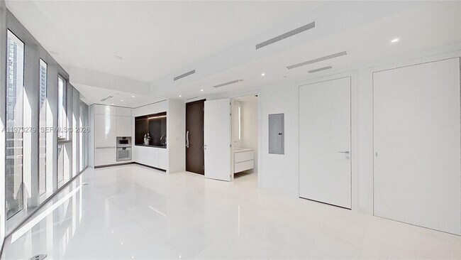 Photo - 300 Biscayne Blvd Way Unit 506E