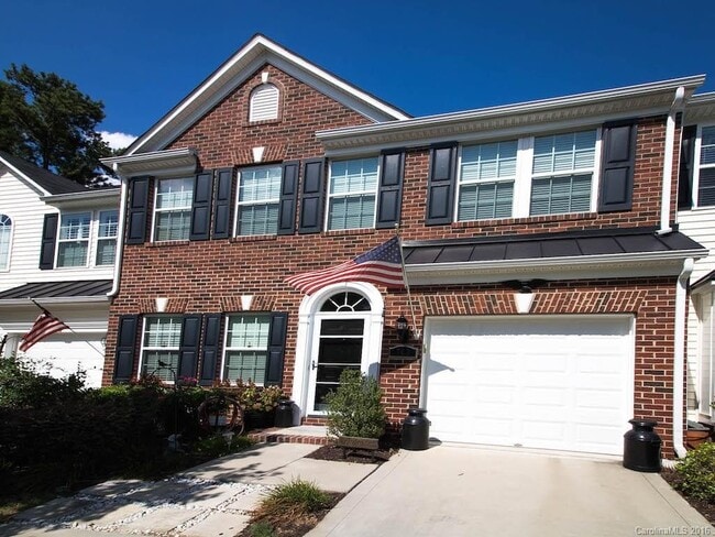 Photo - 709 Prospect Ln Townhome