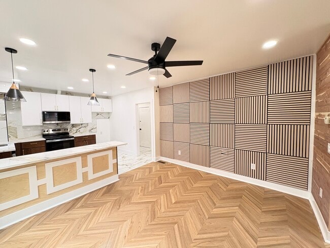 Photo - 7128 Card Ln