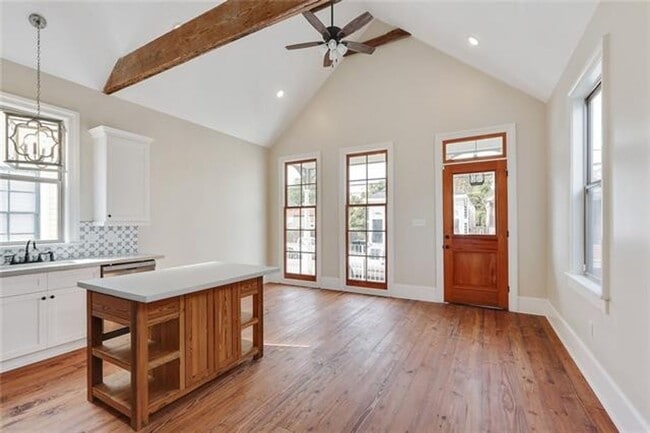 Photo - 1562 N Prieur St Unidad 1562 N Prieur St - B