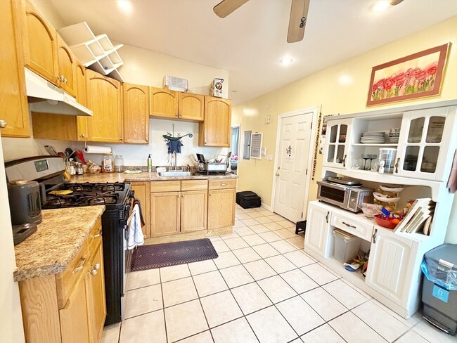 Photo - 84 Webster St Unit 3
