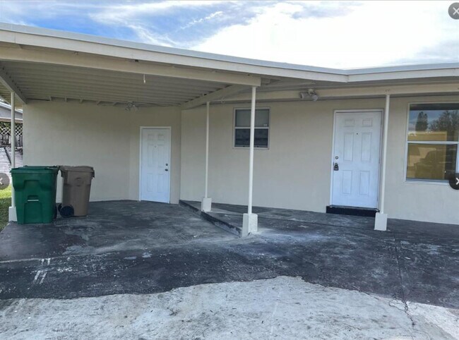 Photo - 6240 SW 39th Ct