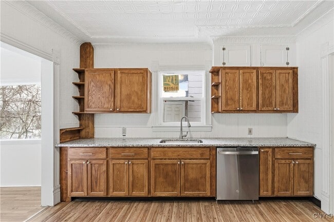 Photo - 344 Bryant Ave