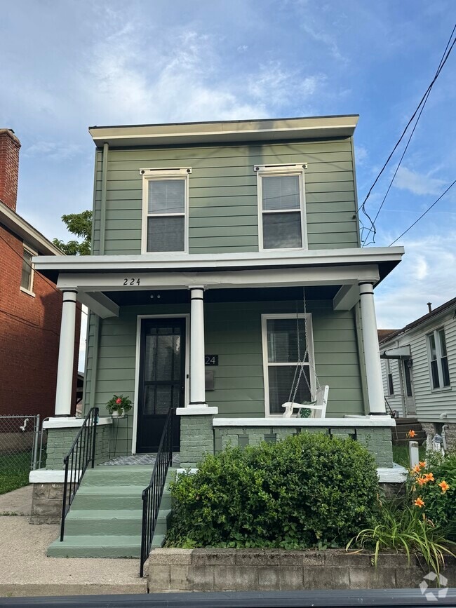 Building Photo - 224 Walnut St Rental
