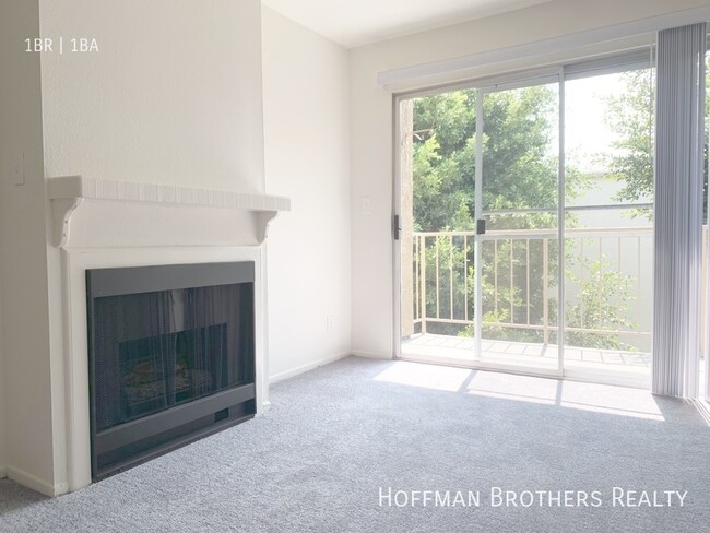 Photo - 3130 Bagley Ave Unidad 102