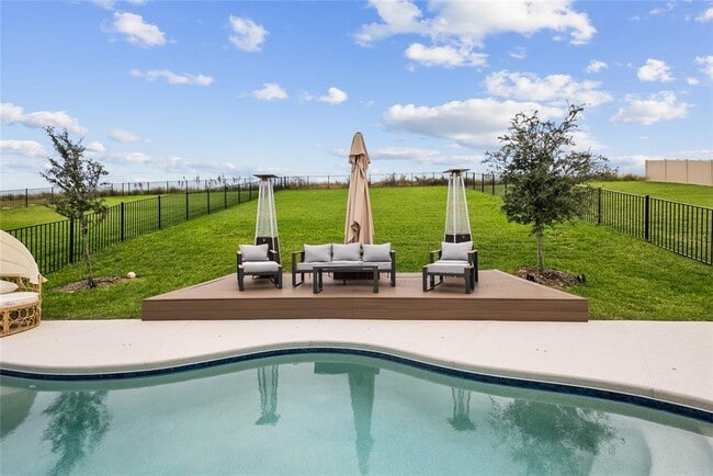 Photo - 16025 Silver Brk Wy