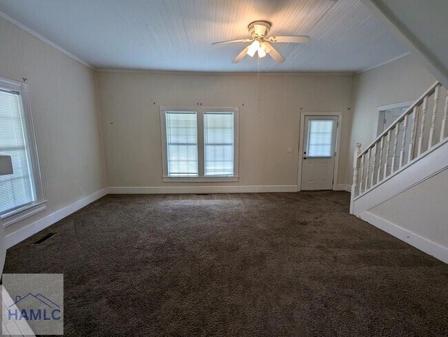 Photo - 414 N Caswell St