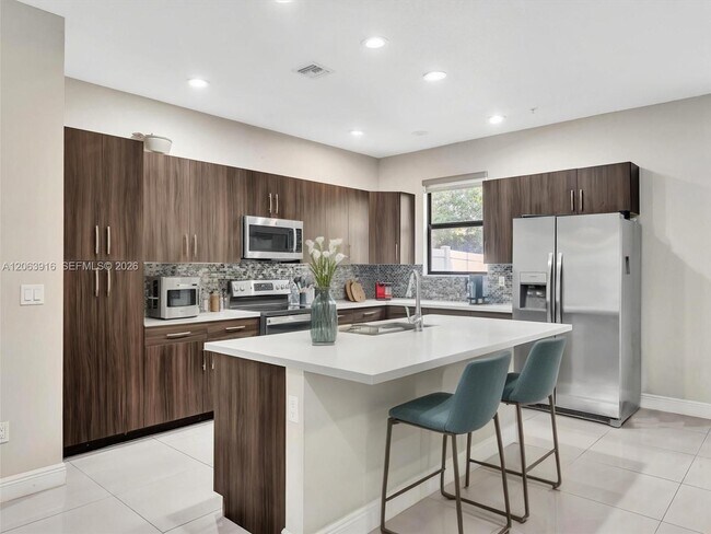 Photo - 20973 NW 1st Dr