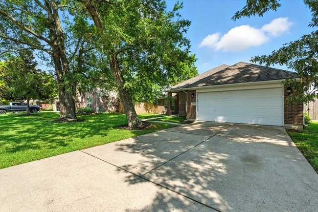 Photo - 16626 Bluefin St