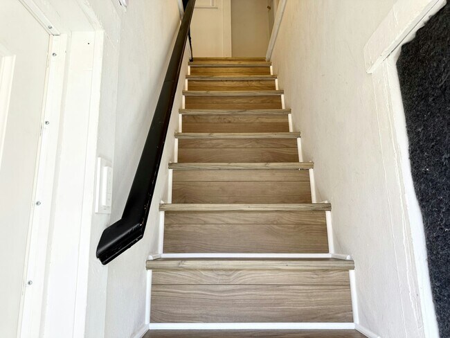 Photo - 3354 W Kiowa St