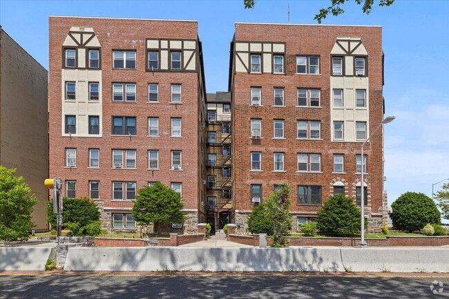 Building Photo - 7435 JFK Blvd E Unit 36 Rental
