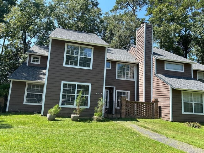 Building Photo - Charming 2 bedroom townhome in The Arbor @...