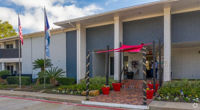 Leasing Office - 3 Corners East