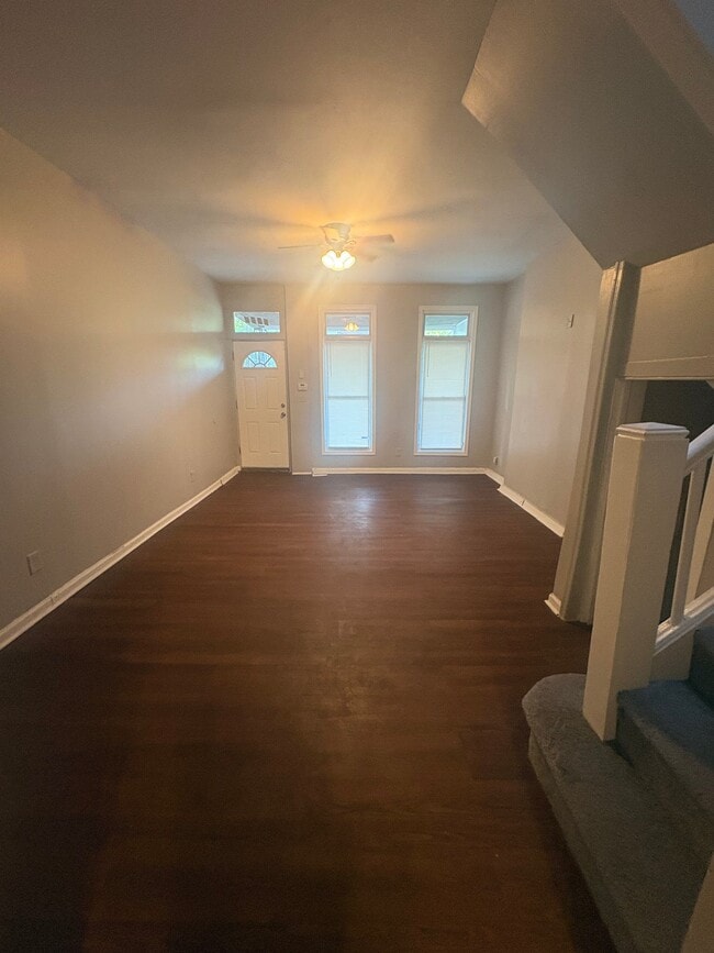 Photo - 2753 Mosher St