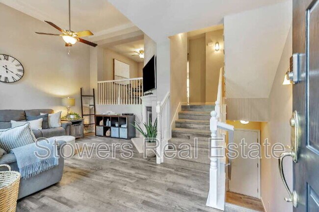 Photo - 3744 Whitworth Dr