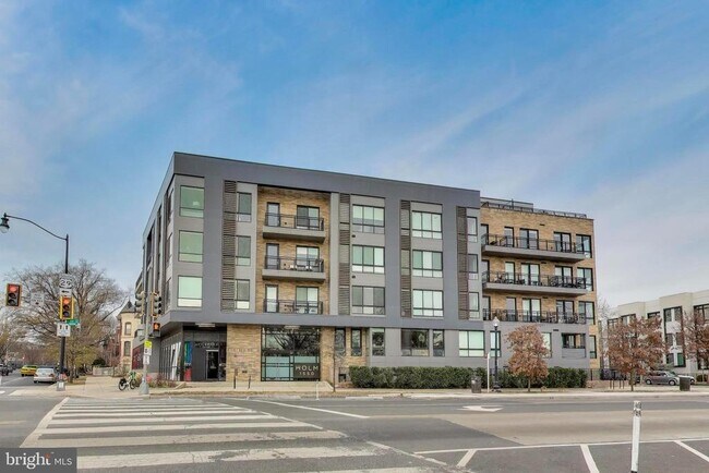 Photo - 1550 11th St NW Unidad 203