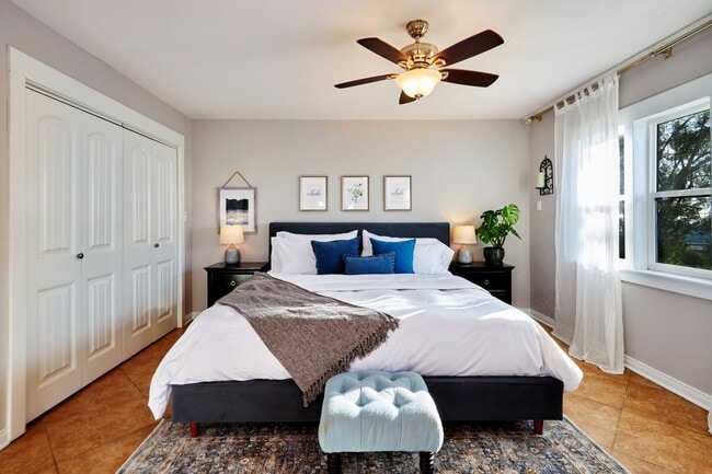 Photo - 4350 Summit Dr