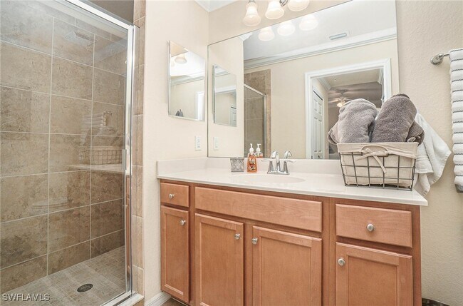 Building Photo - 9731 Acqua Ct Unit 533