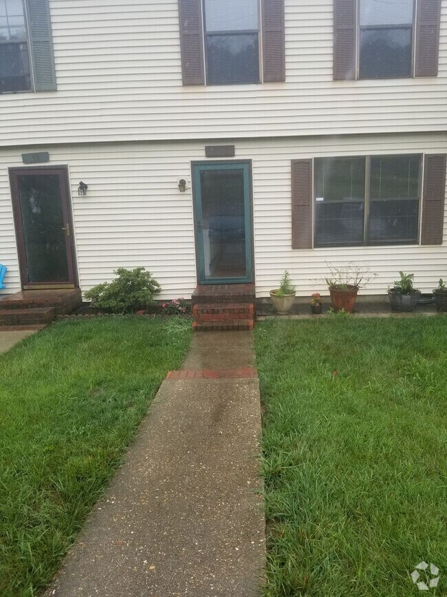 Queens Creek Estates Nearby Townhomes for Rent Williamsburg VA 3