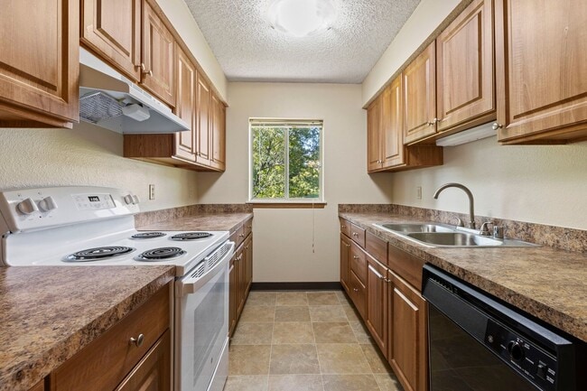 Fairway Meadows Associates LLP