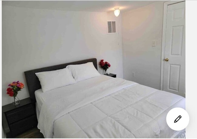 Photo - 8041 Howard Dr Unit 2