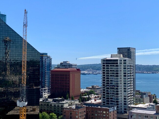 Photo - Insignia Condominiums ~ Belltown/South Lake Union Unit 1905S