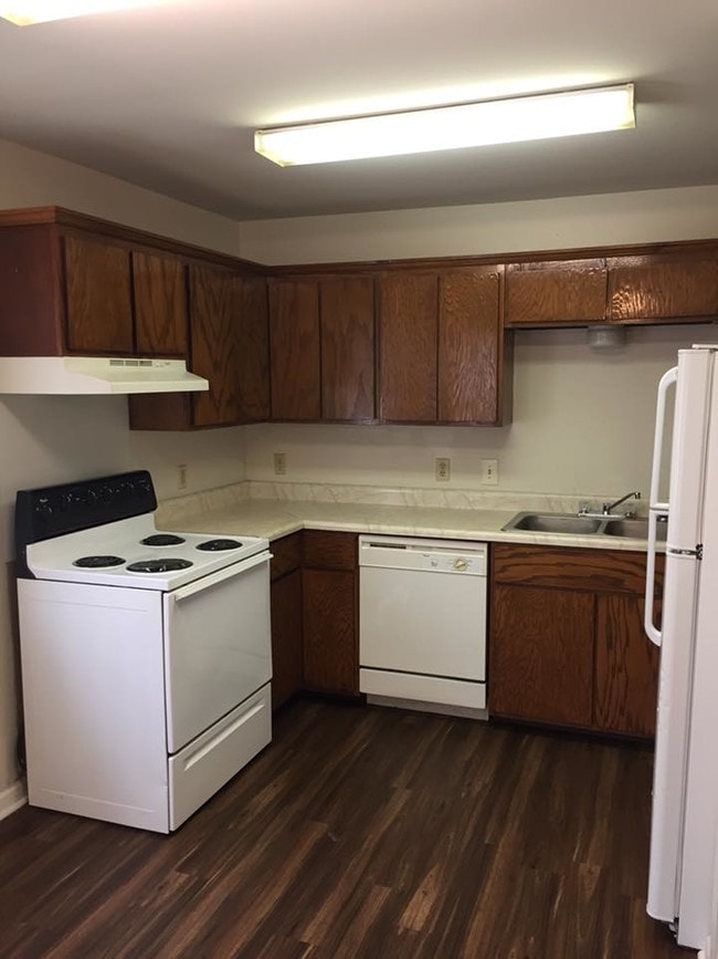 Photo - Cherry Brook Apartments